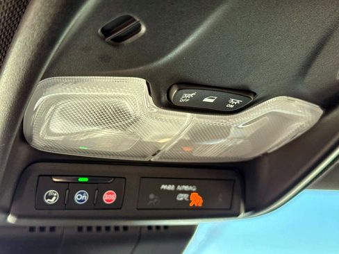 Used 2023 Chevrolet Colorado LT w/ LT Convenience Package III image 22