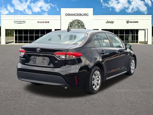 Used 2024 Toyota Corolla LE FWD image 8