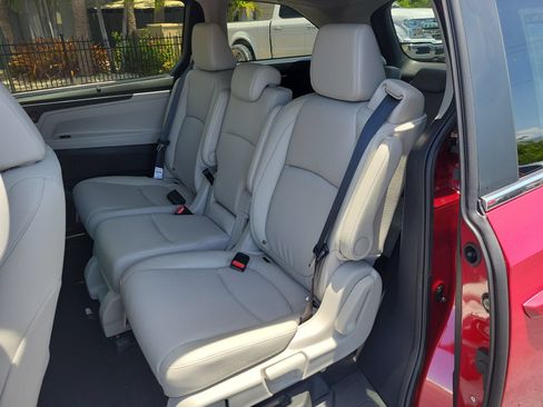 New 2026 Honda Odyssey EX-L image 16