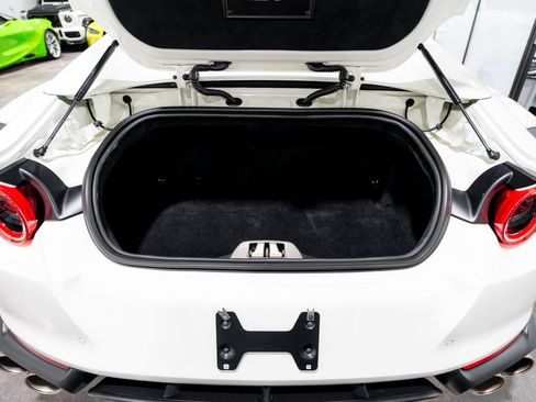 Used 2023 Ferrari 812 GTS RWD image 21
