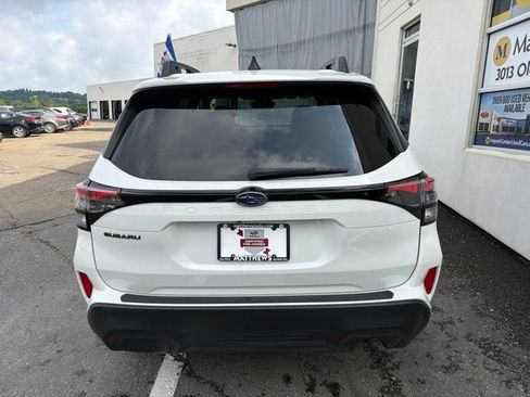 Used 2026 Subaru Forester Premium w/ Base/Premium Plus Package AWD/4WD image 4