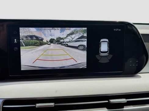 Used 2023 Hyundai Palisade SEL FWD image 13