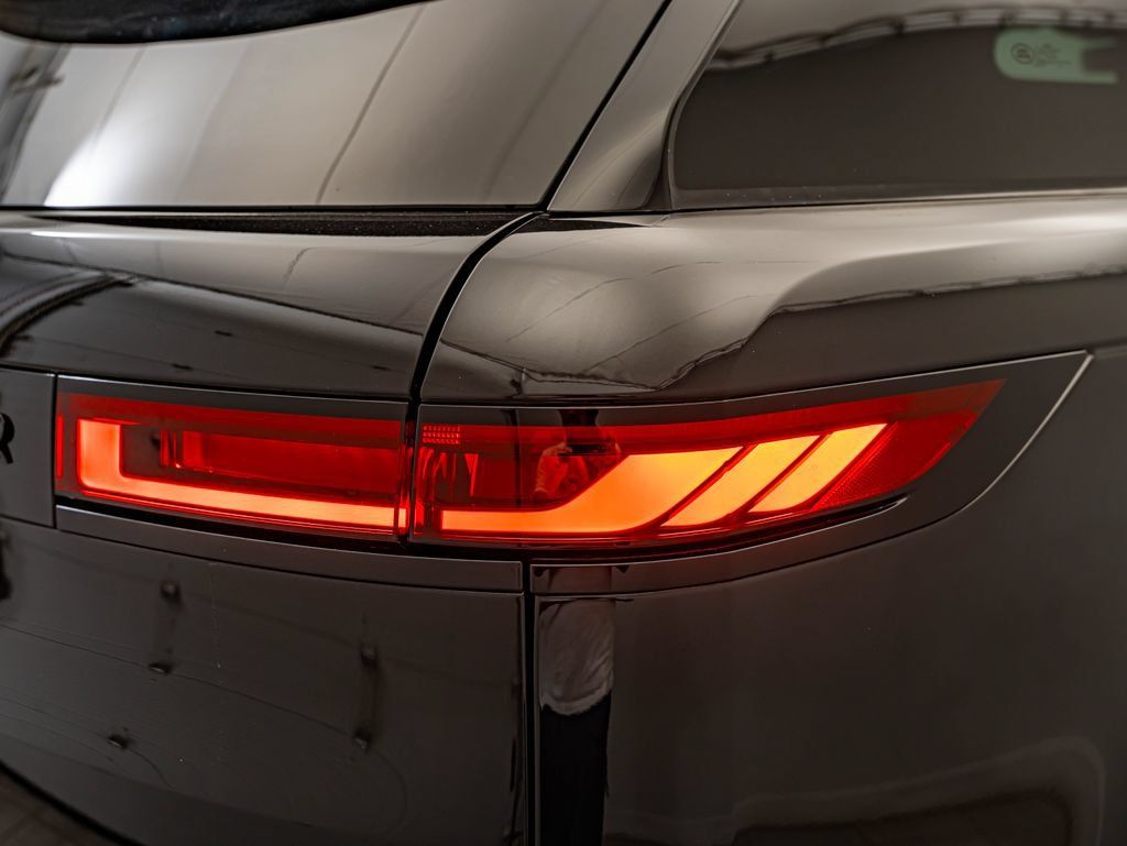 New 2026 Land Rover Range Rover Sport Dynamic SE AWD/4WD image 9