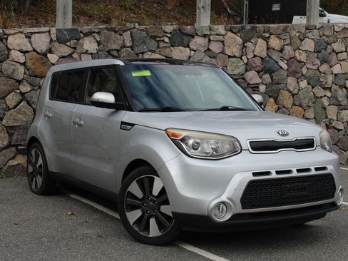Used 2015 Kia Soul ! w/ Sun & Sound Package image 4