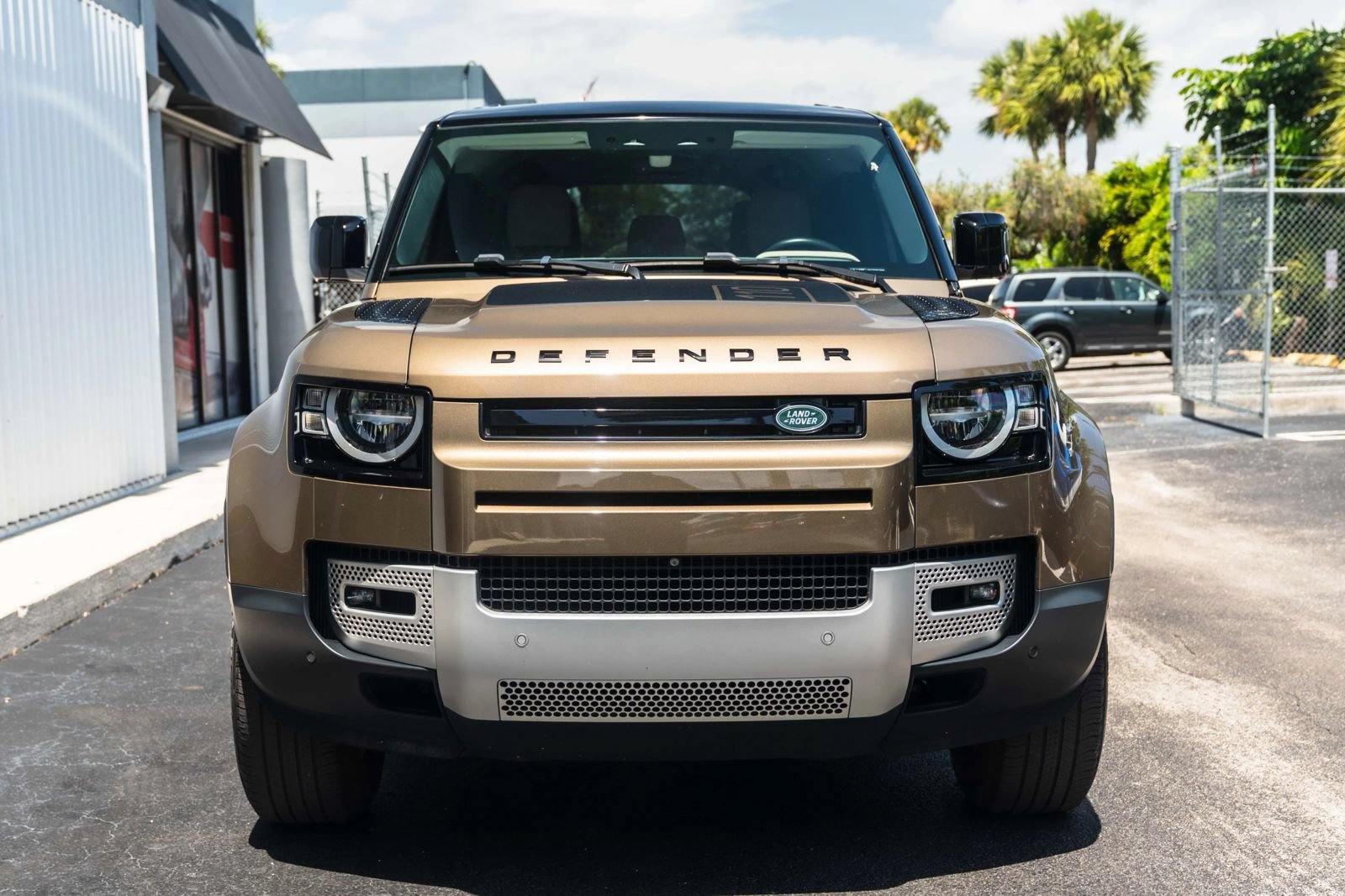 Used 2023 Land Rover Defender 110 S AWD/4WD image 2