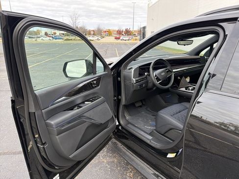 New 2026 Cadillac Escalade IQL Sport 1 image 9