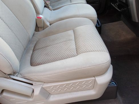 Used 2009 Ford F150 XLT AWD/4WD image 21