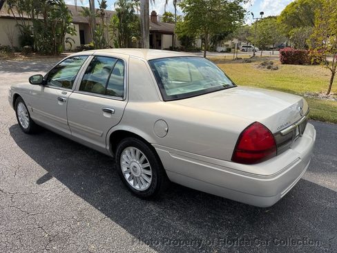 Used 2010 Mercury Grand Marquis LS image 3
