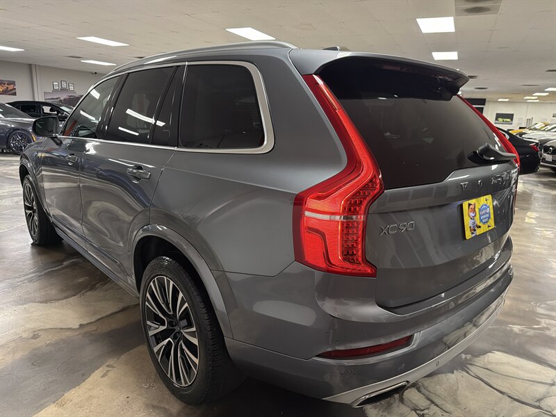 Used 2020 Volvo XC90 T5 Momentum AWD/4WD image 9