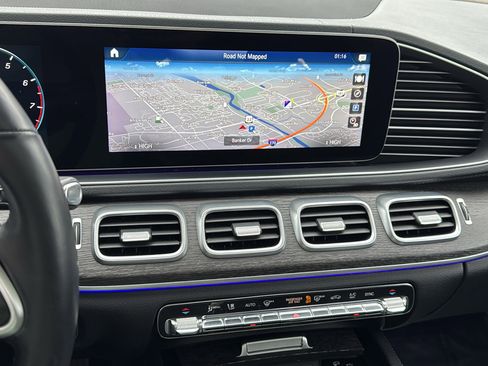 Used 2020 Mercedes-Benz GLS 450 4MATIC image 18