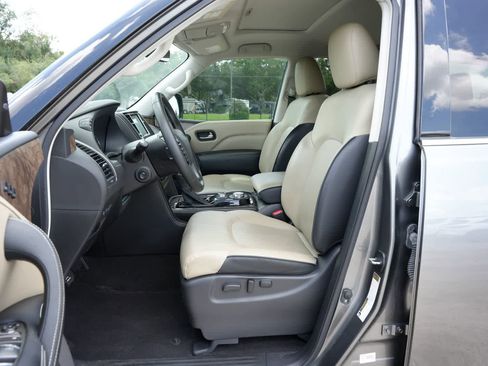 Used 2021 INFINITI QX80 Premium Select w/ Cargo Package AWD/4WD image 16