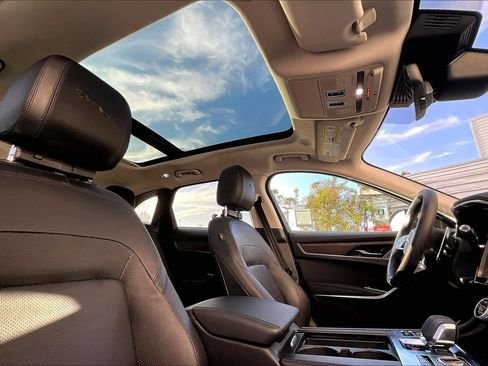 Used 2021 Jaguar F-PACE S image 22