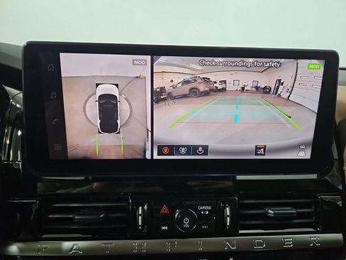 New 2026 Nissan Pathfinder Platinum image 20