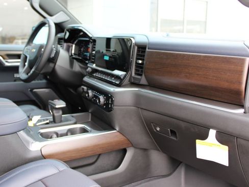 New 2026 Chevrolet Silverado 1500 High Country image 32