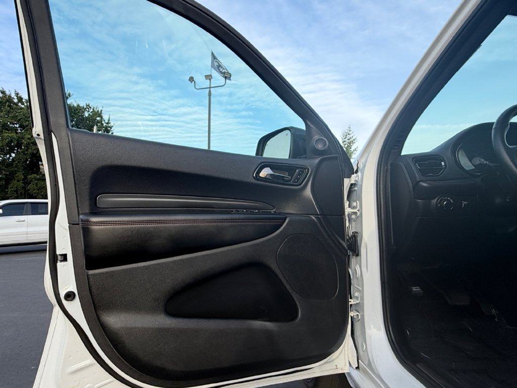 Used 2025 Dodge Durango GT AWD/4WD image 21