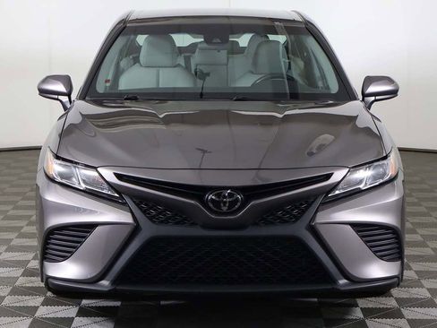 Used 2018 Toyota Camry SE image 8