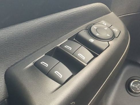 Used 2025 Buick Envista Preferred w/ Convenience II Package FWD image 22