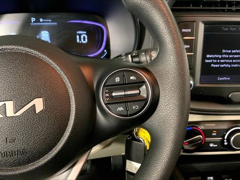 Certified 2025 Kia Soul LX w/ LX Technology Package image 19