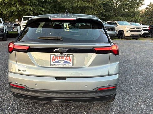 New 2027 Chevrolet Bolt LT FWD image 9
