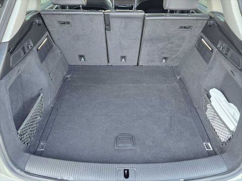 Used 2025 Audi Q5 2.0T Premium image 16