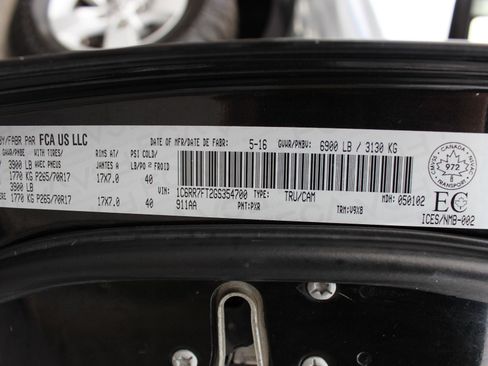 Used 2016 RAM 1500 ST w/ SXT Appearance Group image 42