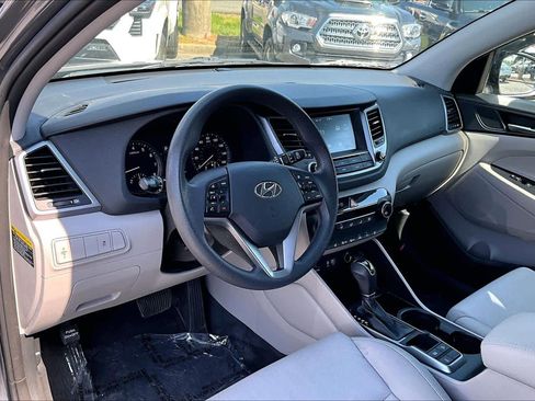 Used 2018 Hyundai Tucson SEL AWD/4WD image 17