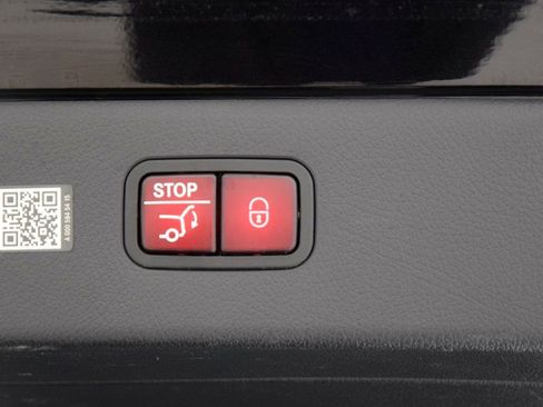 Certified 2023 Mercedes-Benz EQS 580 4MATIC Sedan image 32