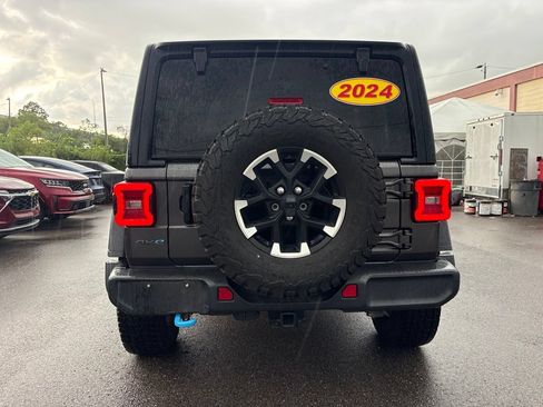 Used 2024 Jeep Wrangler Unlimited Rubicon 4xe AWD/4WD image 4