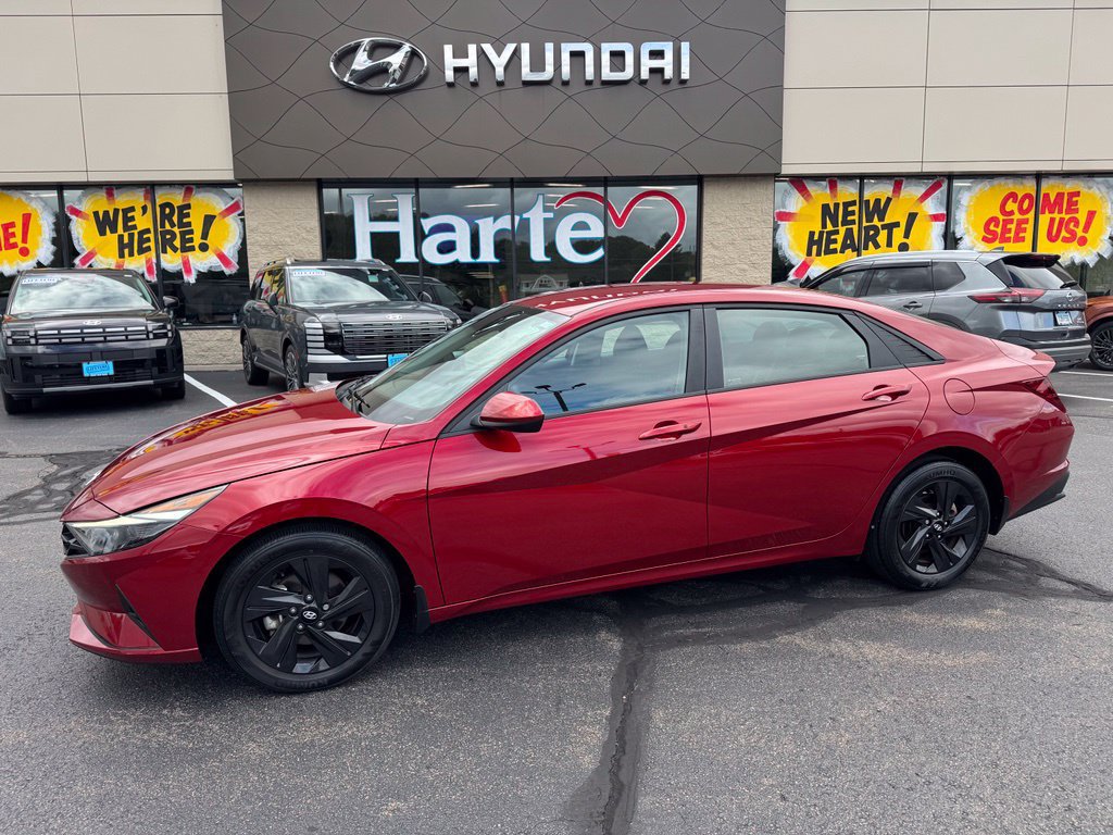 Used 2023 Hyundai Elantra SEL FWD image 1