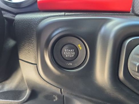 Used 2021 Jeep Wrangler Unlimited Rubicon AWD/4WD image 26