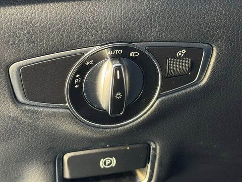 Used 2019 Mercedes-Benz S 560 4MATIC Sedan w/ AMG Line Exterior image 31