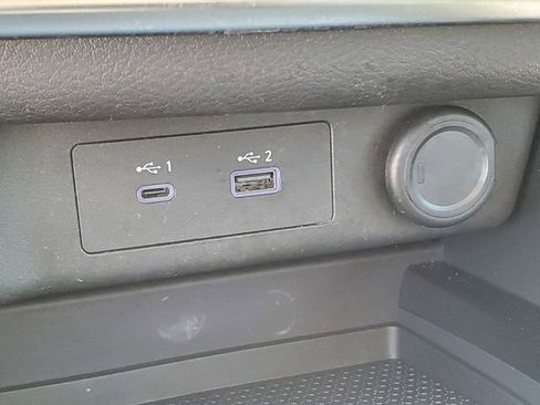 Certified 2023 Nissan Rogue SV image 24