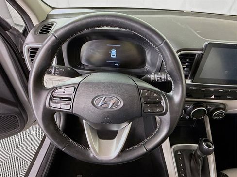 Certified 2024 Hyundai Venue SEL image 20