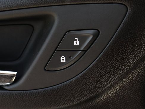 Used 2024 Chevrolet Equinox LS image 15