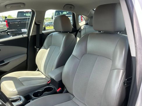 Used 2014 Buick Verano FWD image 16