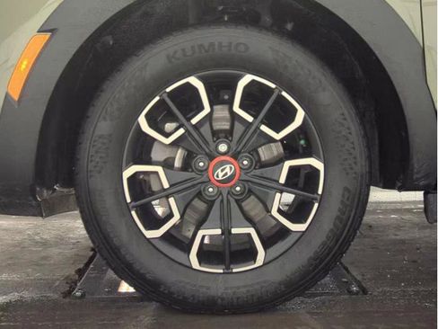 Used 2024 Hyundai Santa Cruz XRT image 9