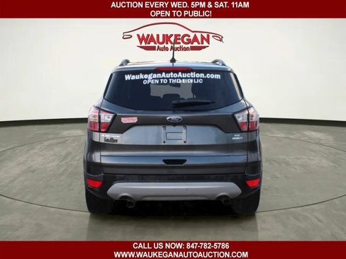 Used 2018 Ford Escape SE FWD image 6