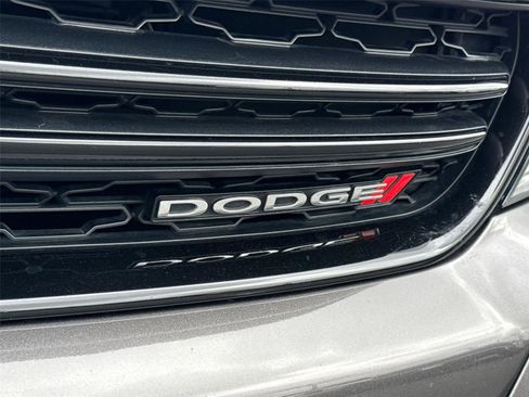 Used 2019 Dodge Charger SXT w/ Leather Interior Group image 6