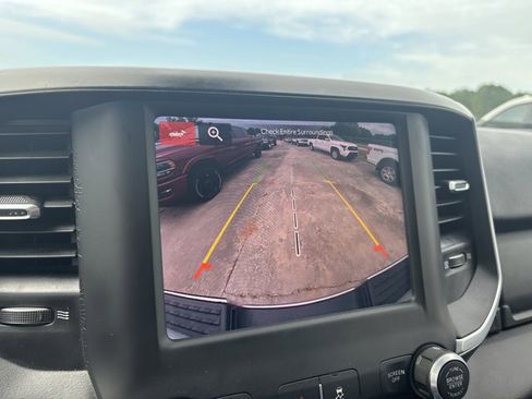 Used 2024 RAM 2500 Big Horn image 25