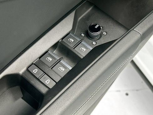 Certified 2023 Audi Q4 e-tron Premium Plus w/ Premium Plus RWD image 22