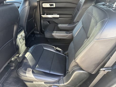 Certified 2023 Ford Explorer Limited w/ Hybrid Equipment Group 310A image 11