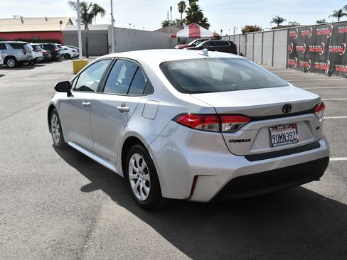 Used 2025 Toyota Corolla LE FWD image 6