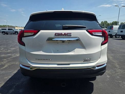 Used 2023 GMC Terrain SLT w/ Tech Package AWD/4WD image 4
