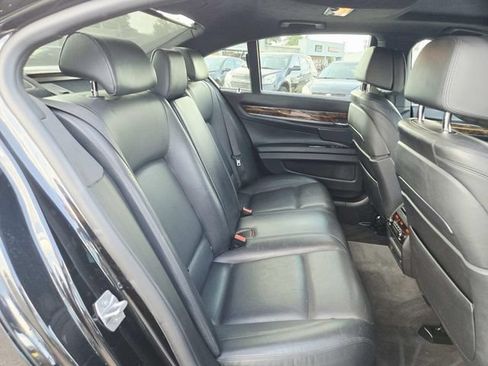 Used 2015 BMW 750i RWD image 13