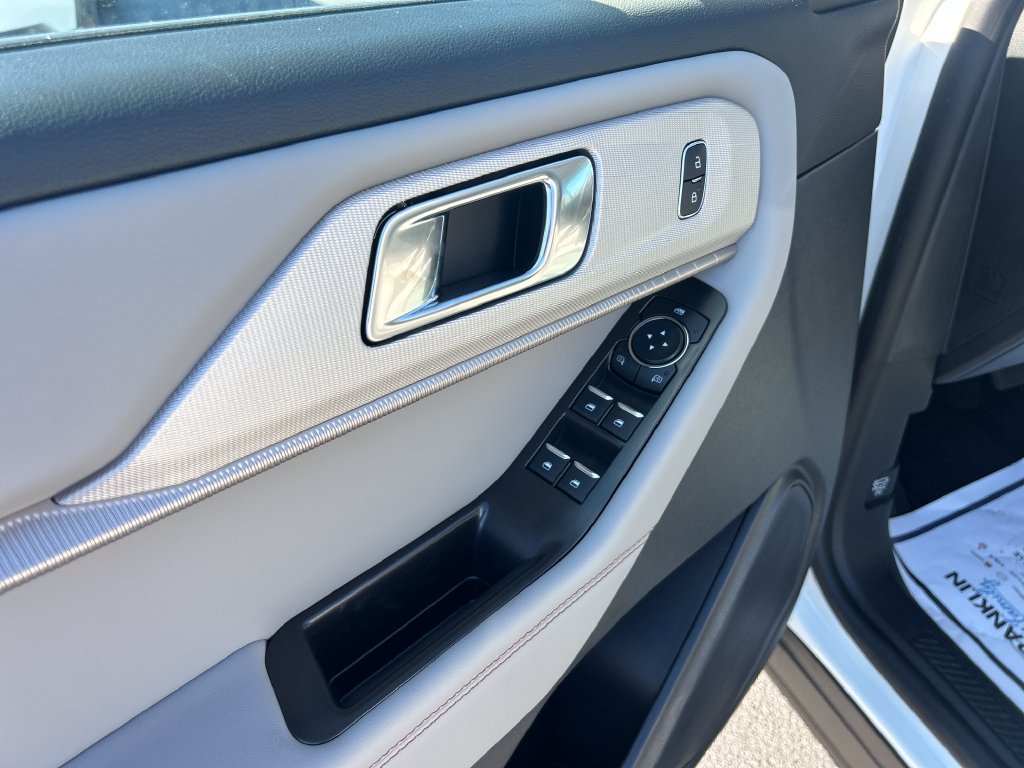 New 2026 Ford Explorer Active w/ Active Comfort Package AWD/4WD image 11