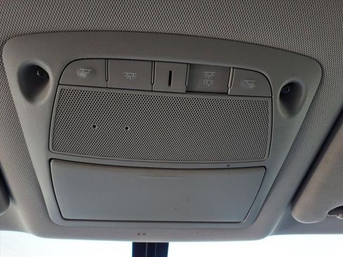 Used 2019 Nissan Pathfinder SV image 30