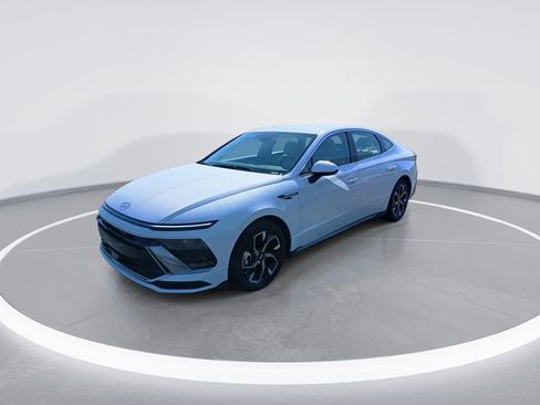 New 2025 Hyundai Sonata SEL image 4