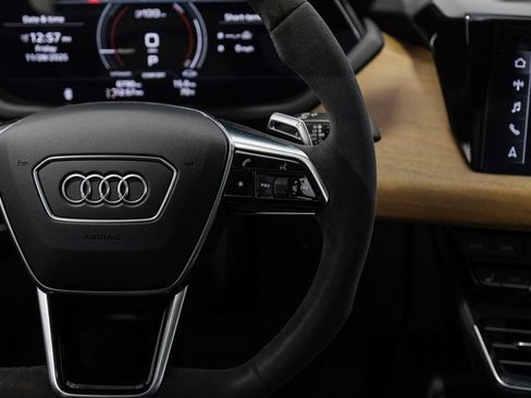 Used 2022 Audi e-tron GT Premium Plus image 24