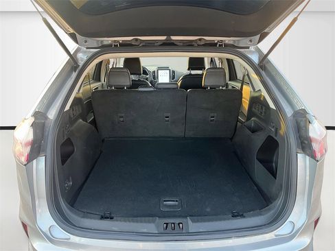 Used 2024 Ford Edge SEL image 26