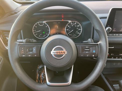 Used 2021 Nissan Rogue SV image 22